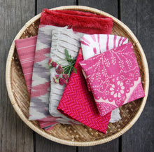 Load image into Gallery viewer, FLORAL BATIK LINEN PILLOW COVER