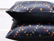 Load image into Gallery viewer, BLACK SILK PILLOW COVER 20&quot;