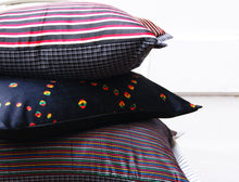 Load image into Gallery viewer, BLACK SILK PILLOW COVER 20"