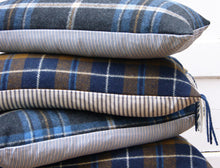 Load image into Gallery viewer, PLAID WOOL PILLOW COVER, 16x26 inches, ready to ship